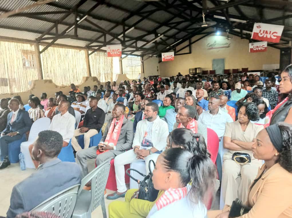 RemyBongungu's tweet photo. À l’issue de la cérémonie de remise et reprise à la Jeunesse de l’UNC/Tshopo, je tiens à adresser mes félicitations au Président sortant, mwana mboka dr Henri Mukobya pour le travail accompli, les sacrifices consentis et le temps consacré au service de notre jeunesse et de notre parti sous le leadership du PN, l’honorable @VitalKamerhe1 

Mes chaleureuses félicitations vont également au nouveau Président de la Jeunesse de l’UNC/Tshopo, le camarade @KalakaLukumu , à qui je souhaite plein succès dans cette nouvelle responsabilité.

C’est l’heure du travail ! Le moment est venu de renforcer une dynamique de compétence, totalement engagée et capable d’aller sur le terrain pour implanter dans les quartiers, les communes et jusque dans les territoires de la Tshopo faisant rayonner davantage le parti cher au Président @VitalKamerhe1 

Notre jeunesse a besoin d’une proximité avec la base, être à l’écoute des militants et résolument tournée vers l’action. Les responsabilités doivent être confiées à des jeunes capables de travailler, de mobiliser, de rassembler et de porter fièrement les idéaux de notre parti.

Mais au-delà des personnes et des fonctions, l’essentiel demeure notre unité. Le moment n’est plus aux divisions, aux rivalités ou aux guerres de positionnement. Nous devons tous comprendre que nous sommes au service d’une même cause et d’un même parti. Je salue l’engagement du Secrétaire Interfédéral dans sa quête du rayonnde l’UNC dans la Tshopo.

Ainsi j’en appelle donc à tous les jeunes de l’UNC/Tshopo de travailler ensemble, main dans la main et avancer dans la solidarité, la discipline et la loyauté.

@Bibishe6 @YvesBuya1 @EdmondIzuba1 @BoyomaRvolutio1 @LwarhibaM @SheLeonard @BobelabiR