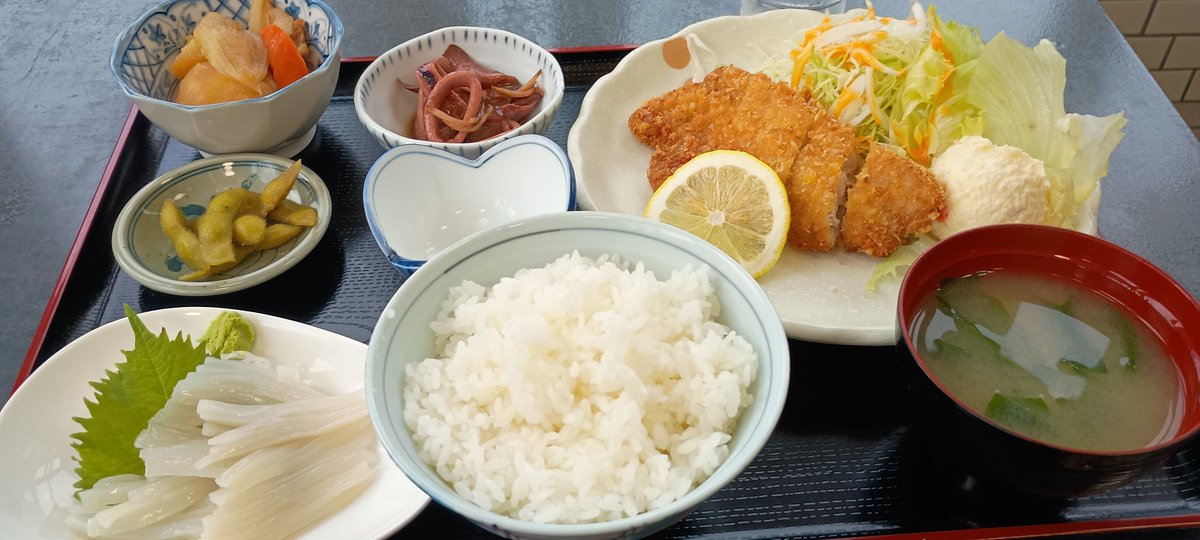 tmqcc874's tweet photo. 同じく3年前臨時休業で食べられなかった店も今回リベンジ←何だそれ(-_-;) https://t.co/lgzgwrZr4l