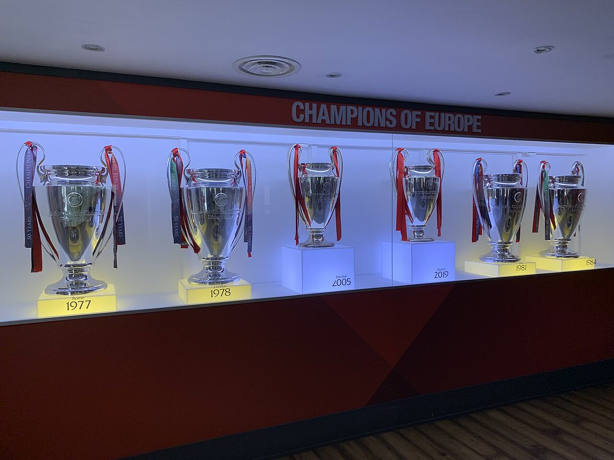 centrekop's tweet photo. 🚨🚨🎙️| Andoni Iraola :

“When I came here, I knew how special the Champions League is and how much it has been part of Liverpool's history. So it will be an honour for me and my staff to work with the team in this competition.”

[@LFC] https://t.co/7SSLx6ugud