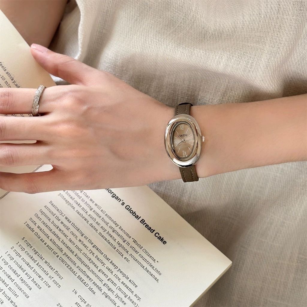 powerpufftry's tweet photo. rekomendasi jam tangan yang vintage dan pretty look banget sih kalo dipake https://t.co/OaTgCnf2RP