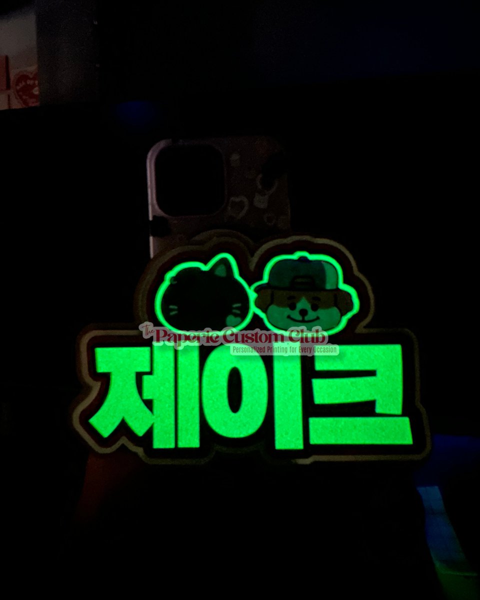 paperiecustom's tweet photo. ₊˚⊹♡ ENHYPEN DUNKIN FANMEET GIVEAWAY ♡⊹˚₊

🎀 JAY x JAKE Glow in the Dark Magnetic Nameboard Griptok

🎀 How to Join:
♡ must be an ENGENE
♡ mbf, like, &amp; rt

📅 Draw: 09/26 at 6 PM

📦 Winner will shoulder SF via J&amp;T.

#DunkinPH_ENDLESS #ENDLESSFunMeet #ENHYPEN https://t.co/lFVPRBsMsg