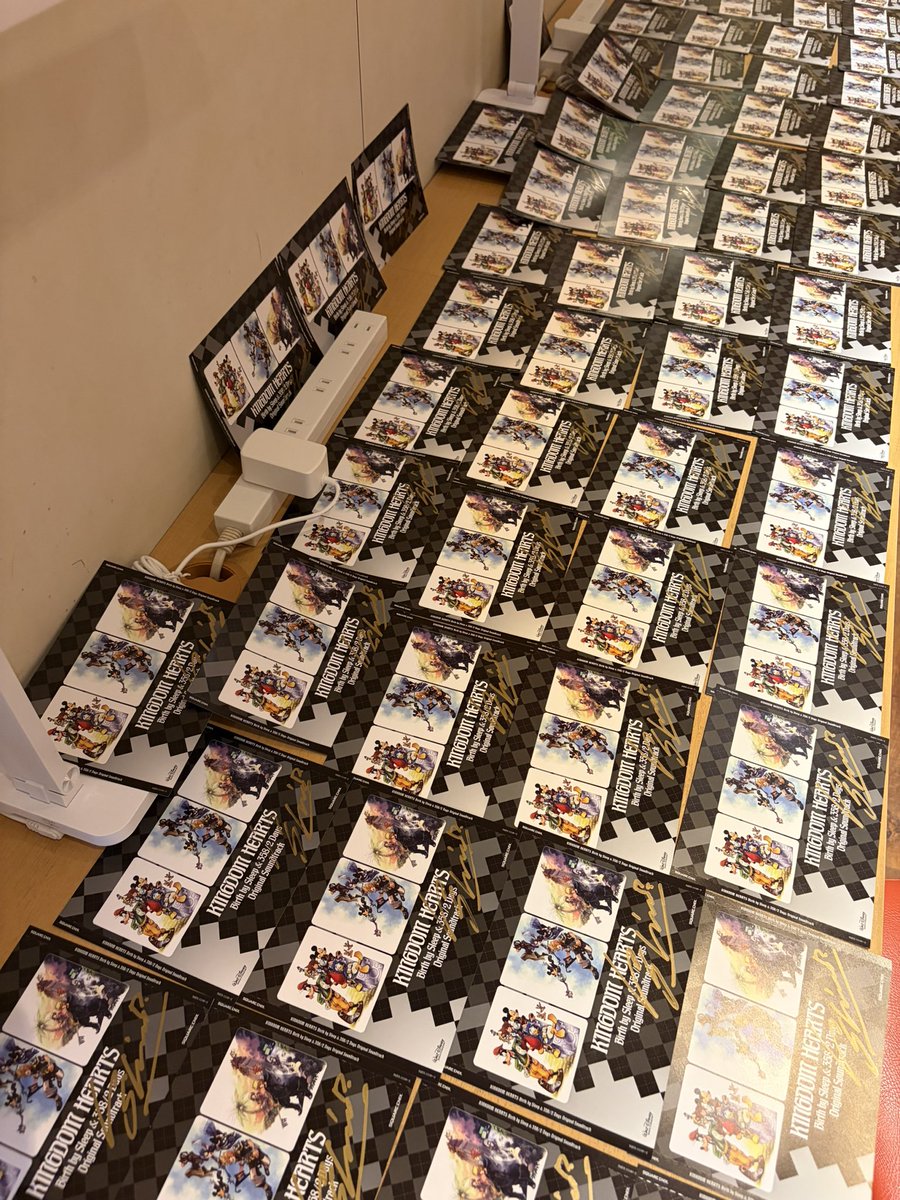 midiplex's tweet photo. あれ！？これ何！？写真UPしたはずなのになんか変なリンクになってる…どういうことだー！？😭しかも写真見れないし…何をミスったのかしら…😱ということで再掲！！改めて、いっぱい書きましたのでよろしくお願いします！！（写真が全部ではない😆） #TGS2026 #スクエ二物販 #KH https://t.co/3TszR2UAVs