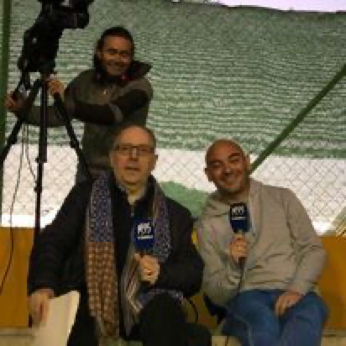 Acedotor's tweet photo. **Hoy 15´15h regresa #MediodiaDeportivo a #RadioBenahavis ( 107´9 FM ) #RRSS y + 

**Con @acedotor y @Mrxsrp 
**Produce @cuquita1982 y @alsoldelacosta 

**#Deporte #Futbol @marbella_fc @CDEstepona @UdSanPedro @FCMarbelli @ATMPsenior  y +

**Apoya  #AguasdeBenahavis @InfoHidralia https://t.co/bEhxt1xRSk
