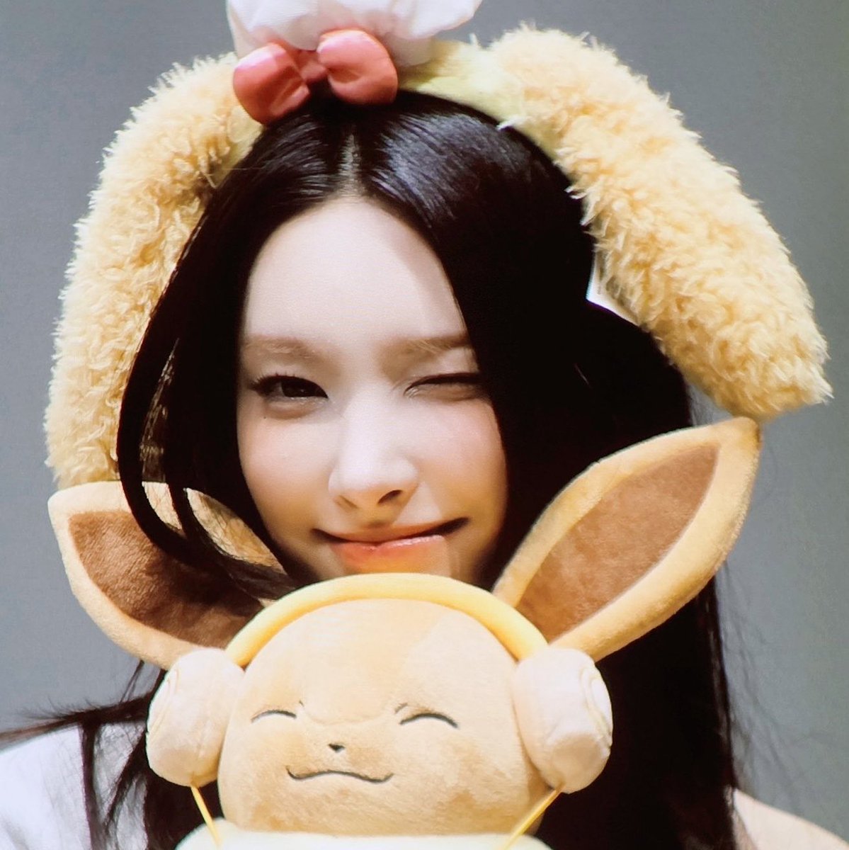 yunahsfeed's tweet photo. yunah as cutie eevee pokemon 🤎 https://t.co/lfJmnHQoeD