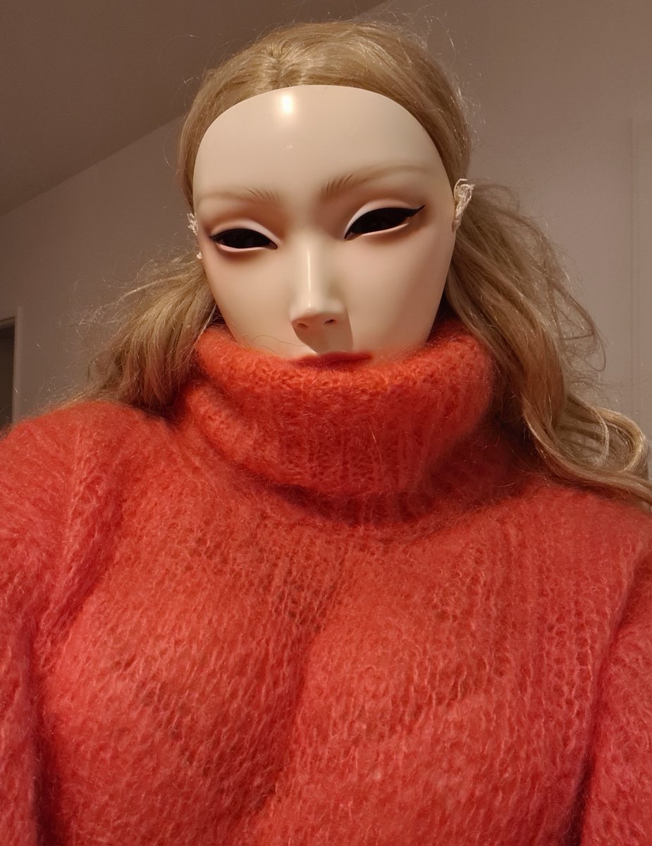 MohatexS's tweet photo. #sweater #turtlenecksweater #woolfetish #mohair #doll #sissy #faggot https://t.co/XvEskOwTsO