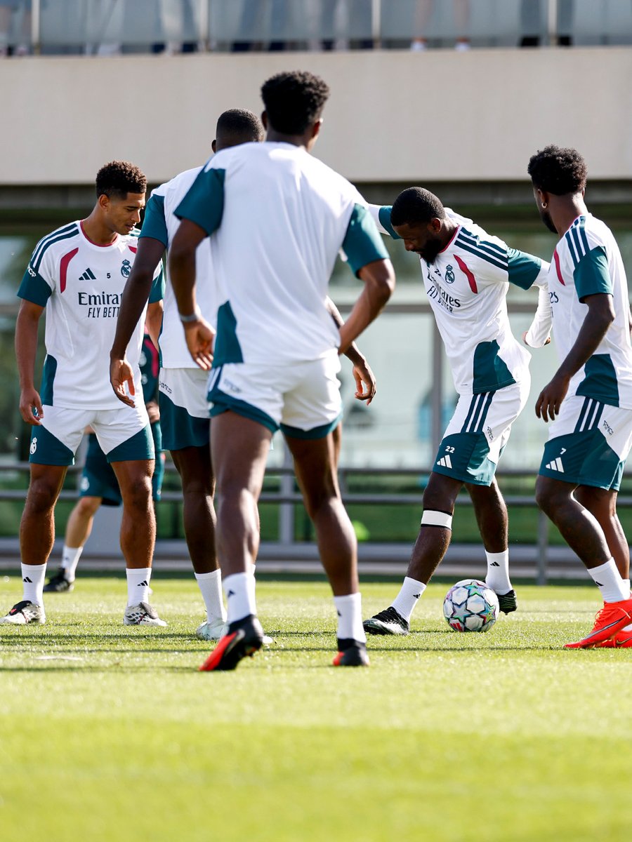 realmadrid's tweet photo. ⚽👀 https://t.co/540ypyYOd9