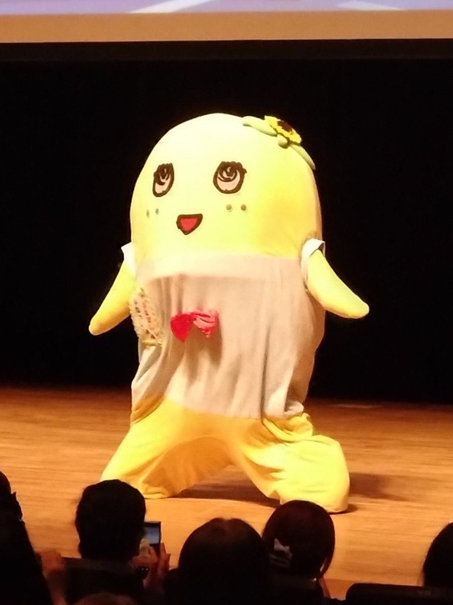 saya_moon's tweet photo. しかしつくづく思うんですけどね、ふなちゃんって「今日は気分が乗らないなぁ」とか「今日はツイッター面倒だなぁ」とかいうことはないんでしょうか？14年間ずーっとどんな時も私たちを楽しませて励ましてくれて、しかもいちいちおもしろくて優しさに溢れてるっていうあの安定感、凄すぎませんかー？ https://t.co/9aR1oNvzfE