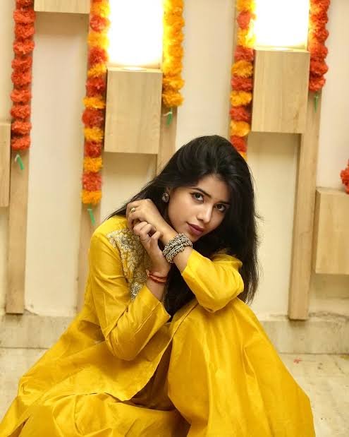 TOPFECZ's tweet photo. TOP Female Youtubers Of India ? 😃
https://t.co/6B7Z1AAJuk
#shortvideos #amazingfacts #knowledge #challenges #indian #protest #spain #maxico #nepal #iran #war #usa #america #uae #dubai #youtubevideos #facebookshort #instagramreels #comdey #funnyvideos #trendingnow #viralpost https://t.co/iCwfwkvZyf