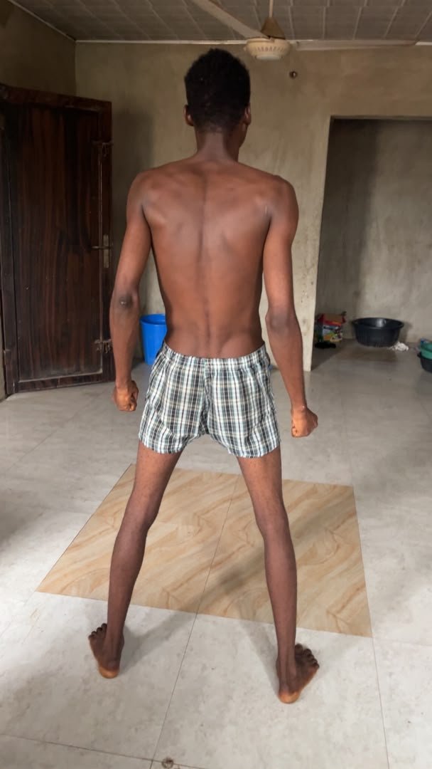 tobishim's tweet photo. I am model i am still looking for any brand to sign me pls https://t.co/1GxGgYUgih