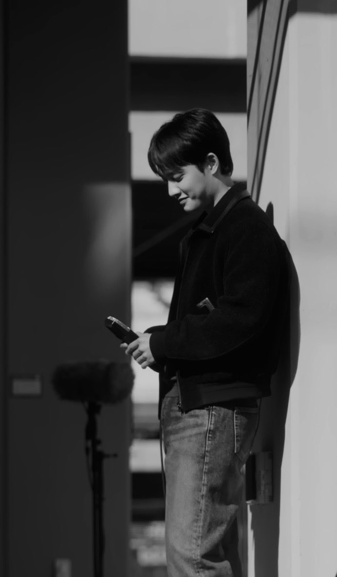 JJIRANGIE's tweet photo. 진심으�� 노래 부르는데 잘생겼네…
난 이제 모르겠다..

https://t.co/dUjifJQOKn

#도경수 #됴파민 #DOHKYUNGSOO https://t.co/GoIV1WiHJr