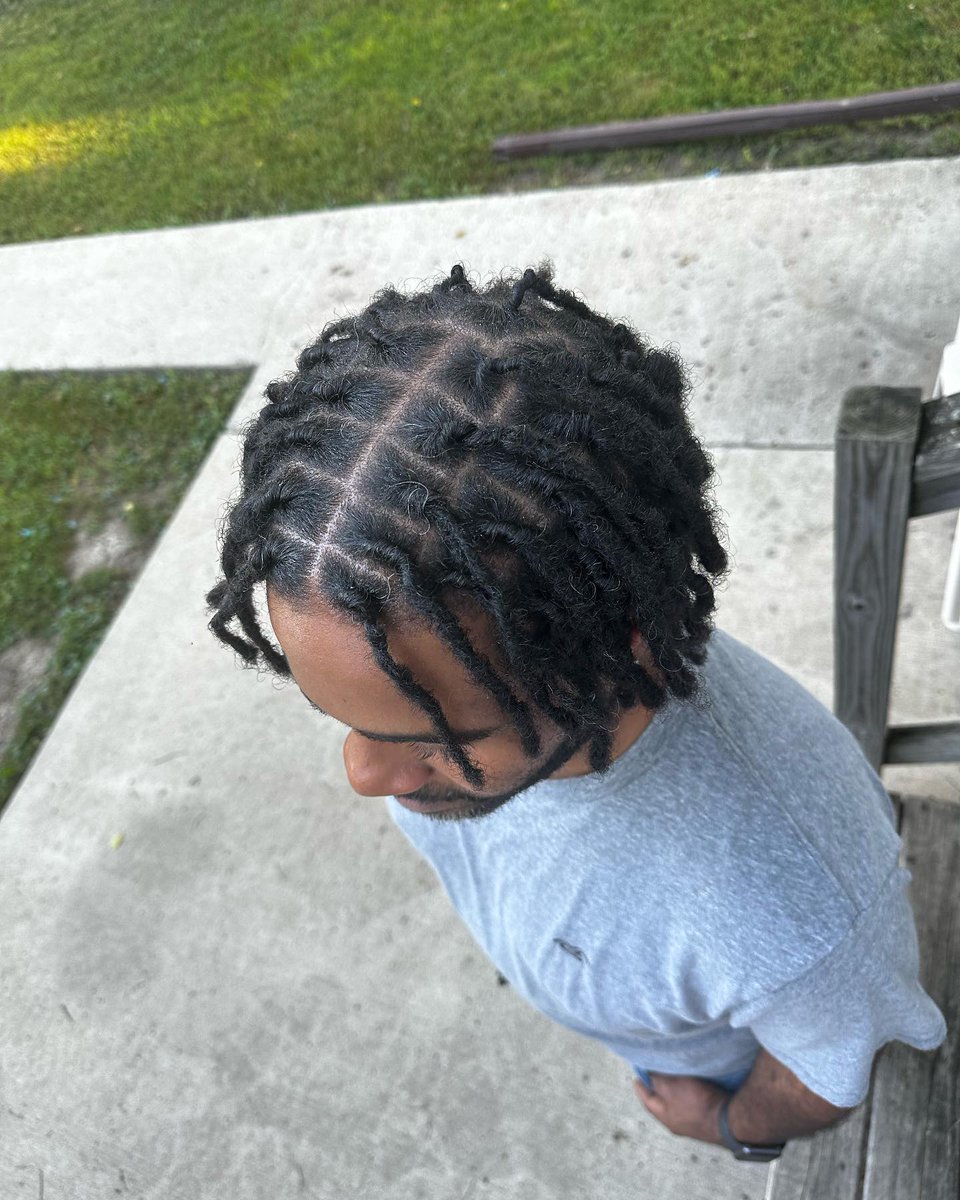 erico_sd's tweet photo. Alerta de nuevo estilo: antes y después con rastas instantáneas. Reserva tu cita hoy. https://t.co/Bg4fRkd0eA