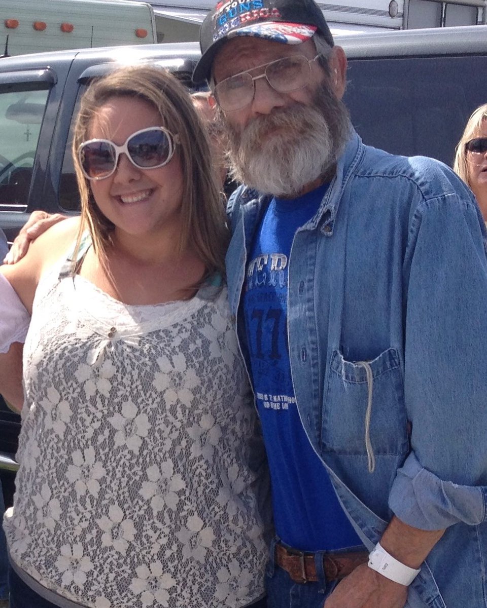 alysson35's tweet photo. Happy Birthday, Daddio! I miss you more every day and love you so much. https://t.co/IlDzSgfMBG