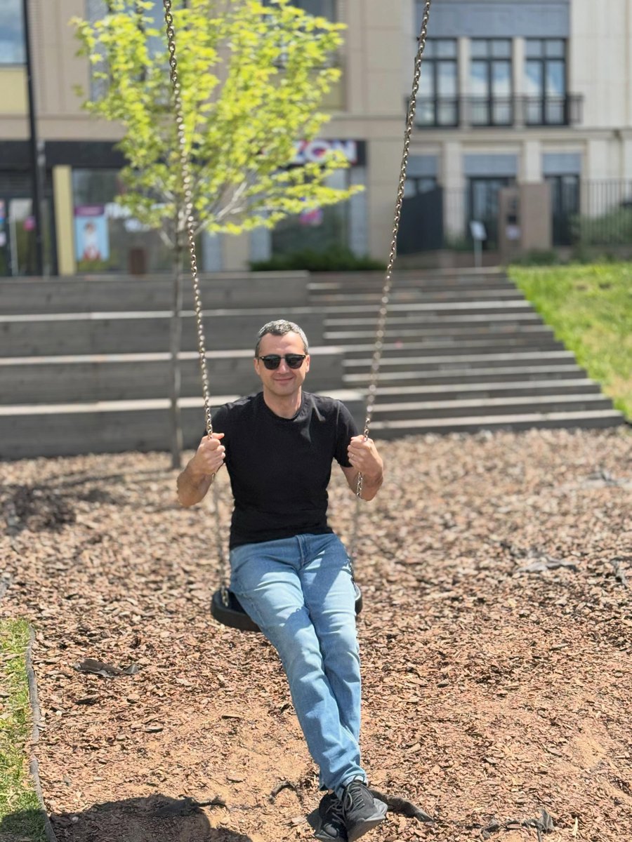 hamiltonjunior6's tweet photo. Лето начинается сейчас. https://t.co/ZzXiWnWWow