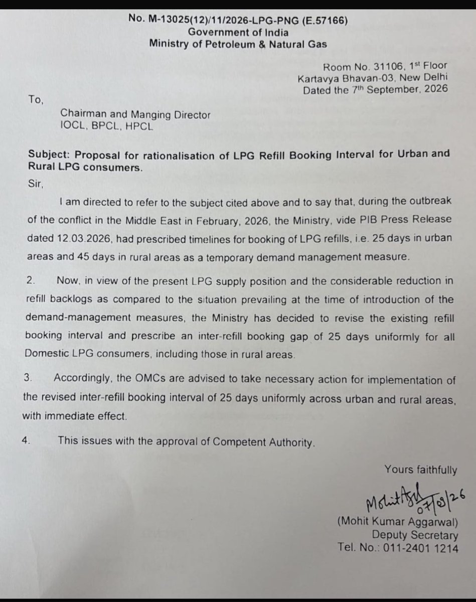 lpgdai24's tweet photo. #Congratulations_to_all_Gramin_LPG_Distributors
#Thanks_LDAI
#Thanks_GOI_MOPNG
#Revise_Distributors_Commission_to_Rs150_wef
#Stop_Forced_implementaion_of_PNG
#Stop_Forced_unindented_Dispatches_byOMCs
#Stop_imposing_illegal_MDG_Penalties_on_Distributors_by_OMCs

DEAL ALL GRAMIN VITRAK DISTRIBUTOR FRIENDS, 

CONGRATULATIONS FOR ELIMINATING THE DICRIMINATIVE REFILL BOOKING PERIOD FROM 45 DAYS TO 25 DAY, UNIFORM FOR ALL LPG DISTRIBUTORS ACROSS THE NATION.

THANKS LDAI FOR ITS CONTINUOUS EFFORTS IN GETTING IT DONE.
@rashtrapatibhvn 
THANK YOU MAHAMAHIM Ji, GOI,MOPNG and OMCs for eliminating this discriminatory policy among Gramin and Shahari LPG Customers and Distributors.
@PMOIndia @narendramodi @RahulGandhi @SanjayAzadSln @SunilTatkare @HardeepSPuri @OfficeofHSP @TheSureshGopi @PetroleumMin @Secretary_MoPNG @neerajmittalias 
Sir, Request to Kindly Consider below legitimate demands of LPG Distributors of India,with immediate effect:
1.STOP FORCED ENFORCEMENT OF PNG:

AS IT IS THE FUNDAMENTAL RIGHT OF THE CUSTOMERS TO CHOSE THEIR OPTION-LPG OR PNG.

2.REVISE LPG DISTRIBUTORS COMMISSION WEF:
a)Revise LPG Distributors Commission to Rs 150/- minimum , for domestic cylinders , WEF.
b)Besides it, Implement Recommendations of Denovo-1 and Denovo-2 ,Commission Recommendations WEF.

3.Stop Distributors Indent Modifications,Stop forced dispatches of NFR/ARB/Non fuel items , ND 19 Kg ,FTL 5 Kg Cylinder to Distributors without their Demands/Indents.

4.REDUCE  OTP/DAC LIMIT BY OMCs , Max upto 90% ONLY, WEF.

5.Stop Frequent illegal  softwares modifications by OMCs without prior consent /aproval from Distributors .

6.STOP ILLEGAL IMPOSITION OF MDG PENALTIES BY OMCs  ON LPG DISTRIBUTORS.

7.STOP OMC OFFICERS INHUMAN BEHAVIOUR WITH LPG DISTRIBUTORS LIKE SLAVES.
LPG DISTRIBUTORS ARE EQUAL BUSINESS PARTNERS WITH OMCs, NOT THEIR SLAVES.

ELSE ALL INDIA ALL OMC LPG DISTRIBUTORS WILL START THIER INDEFINITE AGITATION AT JANTAR MANTAR ,NEW DELHI , FROM 26 ,OCTOBER 2026,ONWARDS !!