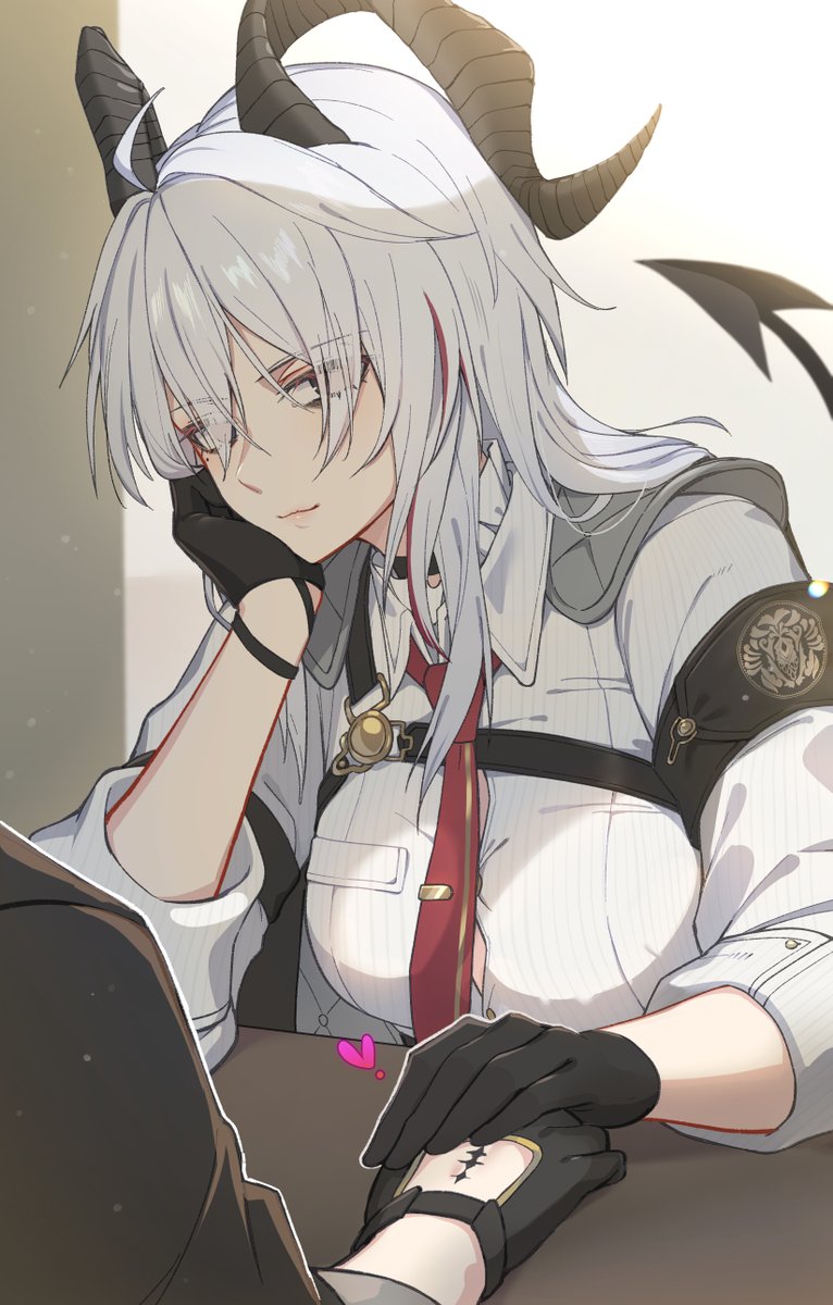 skgl_thx's tweet photo. 「疲れてるなら仕事手伝おうか？」

「ん…。大丈夫。ありがと。」 https://t.co/ueSGX7z9aH