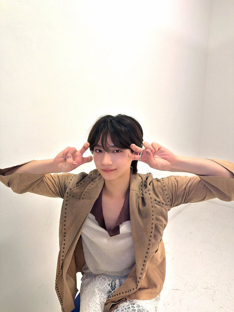 luv_icex's tweet photo. 리쿠님 옷 얼마나 파일거임..? https://t.co/dpdpzPoxE1