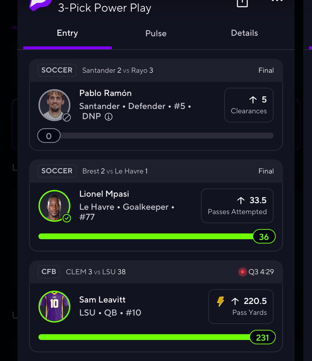 MuncyPicks's tweet photo. THIS NOT EVEN HALF OF THE SLIPS WE CASHED YESTERDAY! 🫶

We are on a crazy run. 💰 https://t.co/wmhSdrLNQg