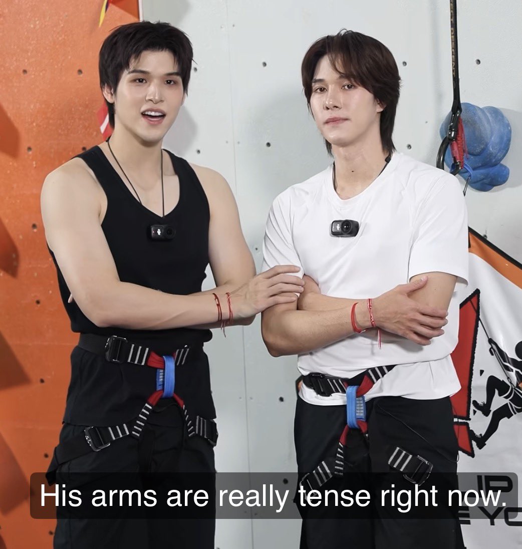 nanijpg's tweet photo. sky????? you could have made your point without holding nanis arm like that but okay 

SKYNANI CLIMB TO THE TOP
#TRENDTOร่างทองEP12 https://t.co/mEmzsCTJBi