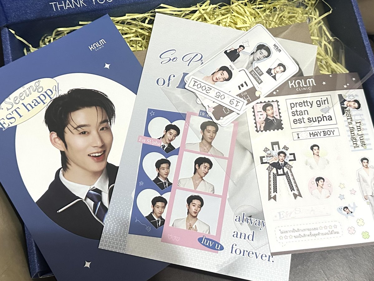 thursfourr's tweet photo. ♡ แจกคับ ! gift box จาก kalm clinic 2 กล่องคับ
⭐️ sticker (น้องเอสน่ารักมากก) + postcard 

💌 รีทวิตได้เลยยย https://t.co/xii9hAuME2