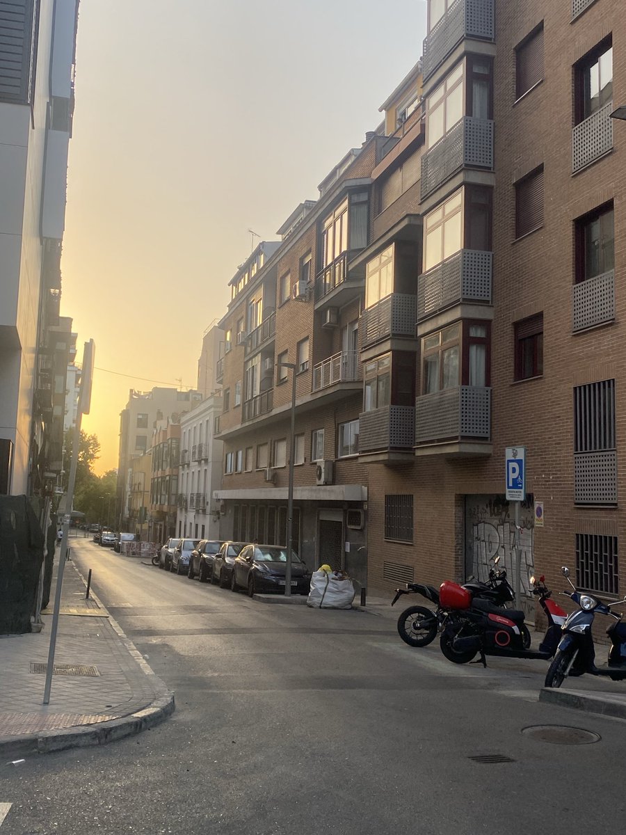 Decime_pelon's tweet photo. Buenos días Madrid! https://t.co/3jHdeYFYOQ