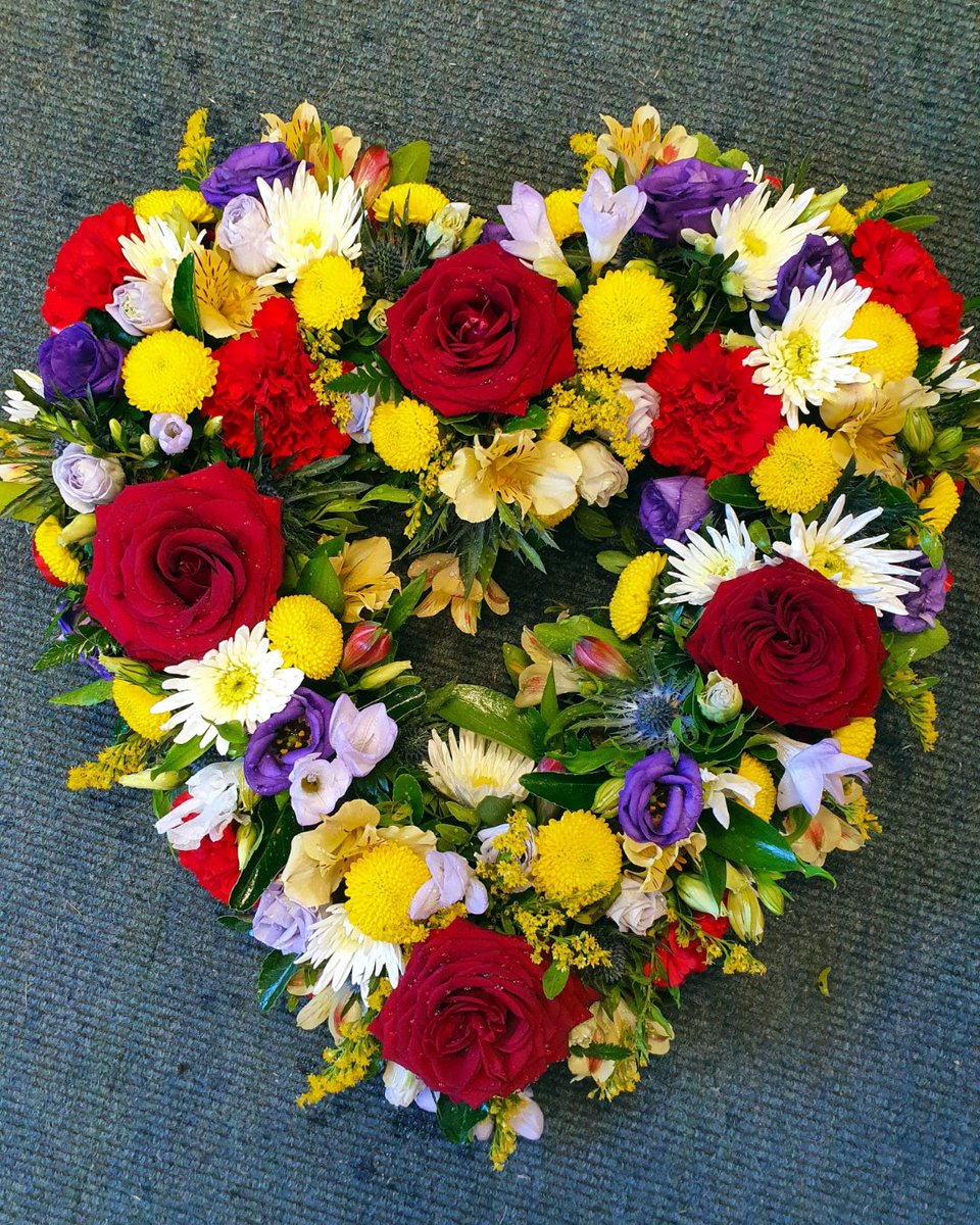 PoppiesFloristB's tweet photo. Celebrate the life of a loved one with a beautiful floral tribute that honors their memory. Our carefully crafted arrangements provide a heartfelt way to express your love and remembrance during this difficult time.
#funeral #funeral #funerals #funeralflowers #funeralflower #funeralflowers #FuneralFlowerServices #FuneralflowersArrangement #tribute #familybusiness #flowerstagram #flower #flowerarrangement #independentflorist #dorsetflowers #florist #flowers #smallbusinessuk #bournemouth #floristsandflower #kinson #floral #fyp #dorset #bournemouth
https://t.co/ipasfa3spc
https://t.co/XKGCJYhdIu