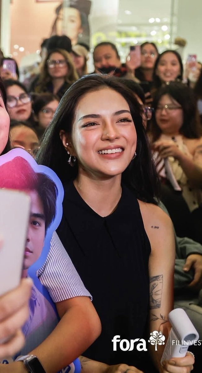itswryys's tweet photo. It's always giving the main character. Face card? Mika never declines. 

Ganyan siguro talaga kapag inaalagaan at minamahal ng sobra 😍✨ https://t.co/HENU42WGX6
