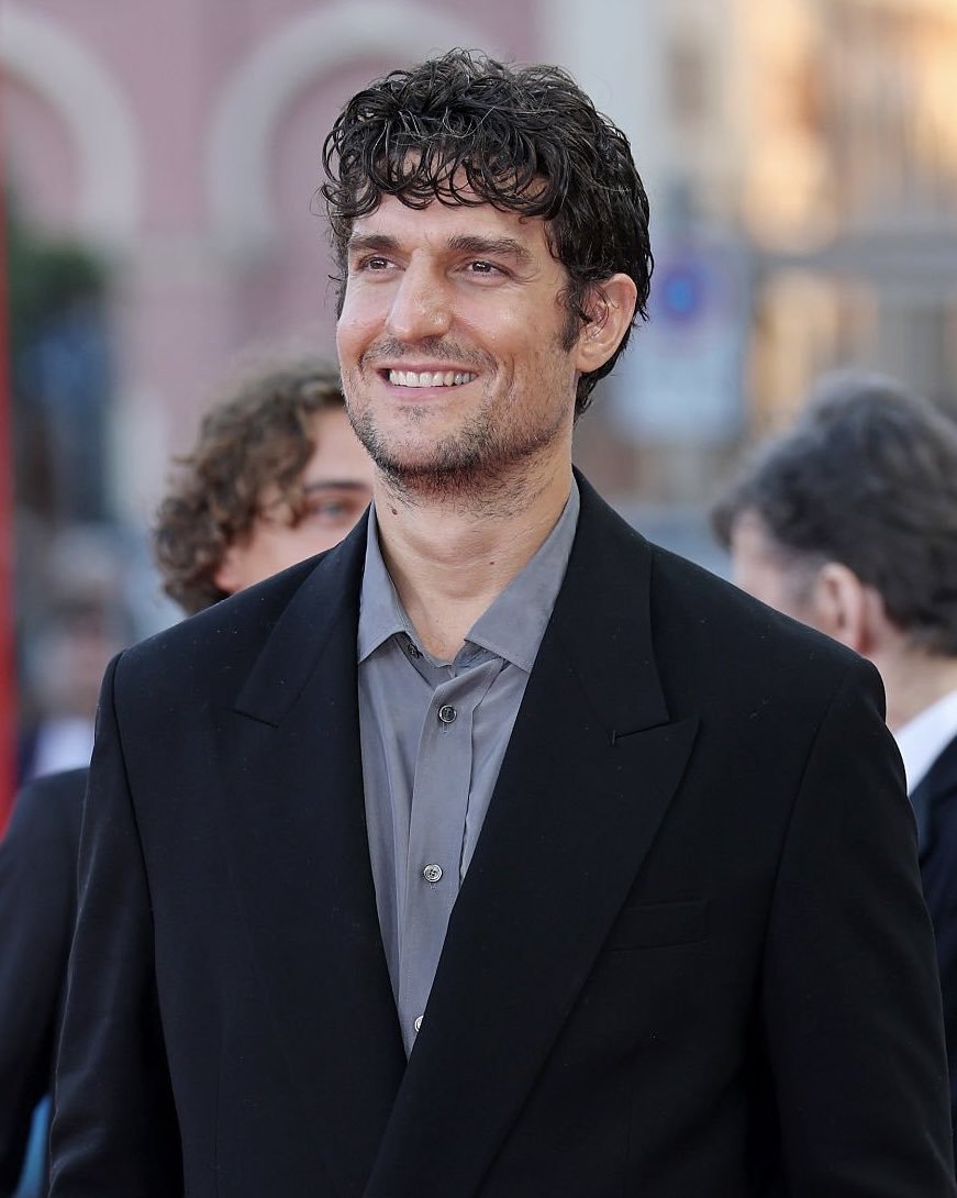 LuxoraWorld's tweet photo. Just a reminder that Louis Garrel has been delivering effortless main-character energy since The Dreamers. https://t.co/aboGjerLoZ