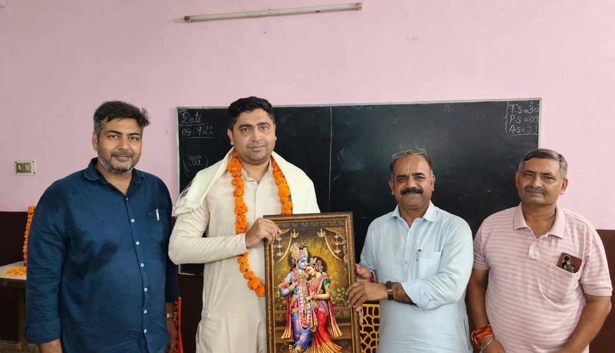 krishna4rss's tweet photo. आज करावल नगर मंडल में संगठनात्मक बैठक ली तथा आगामी कार्यक्रमों एवं विभिन्न संगठनात्मक विषयों को लेकर कार्यकर्ताओं के साथ विस्तृत चर्चा की https://t.co/shq9HDqVit