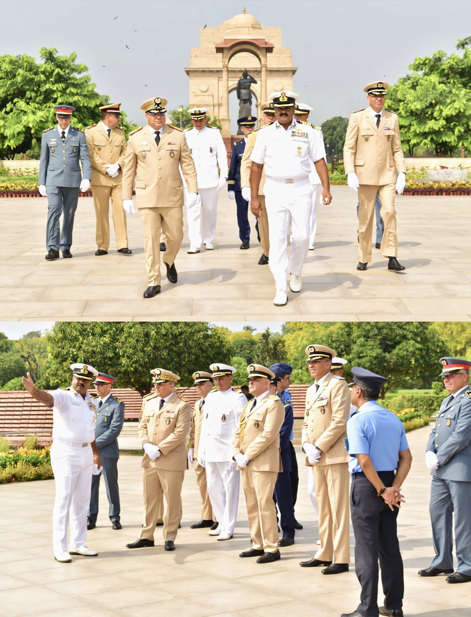 salute2soldier's tweet photo. Fortifying defense cooperation and strategic ties between India and Morocco 🇮🇳🇲🇦.
Brig Gen Abdellah ATHMANI, Chief of the 2nd Bureau, Moroccan Royal Armed Forces, paid homage to India's #Bravehearts at the #NationalWarMemorial.
#IndiaMorocco #DefenseDiplomacy. https://t.co/gfZyyjsaZB