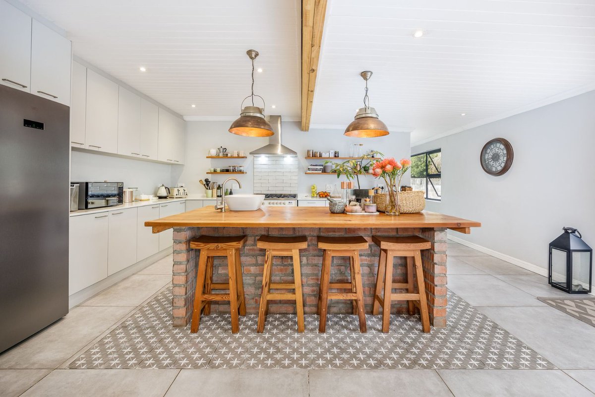 JawitzProp's tweet photo. 3 Bedroom House For Sale in Tara, Durbanville | R5,250,000

Beautiful home ideal for a family who love to entertain! Comfortable, modern living in Durbanville school catchment area.

🔗 https://t.co/1wk28eB73N

The 𝑟𝑒𝑎𝑙 estate agents™
Registered with the PPRA
#Jawitz https://t.co/vQPtu2czr0