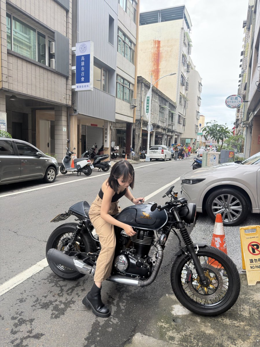 Sourcemooto's tweet photo. 台湾出身のGB350女性オーナー
非常にかっこいいカフェレーサー
日本のご友人の皆様、アクセサリーのご注文を歓迎いたします。
#gb350 #gb350s #cb350 #caferacer #hondagb350 https://t.co/hCHqpVK5gb