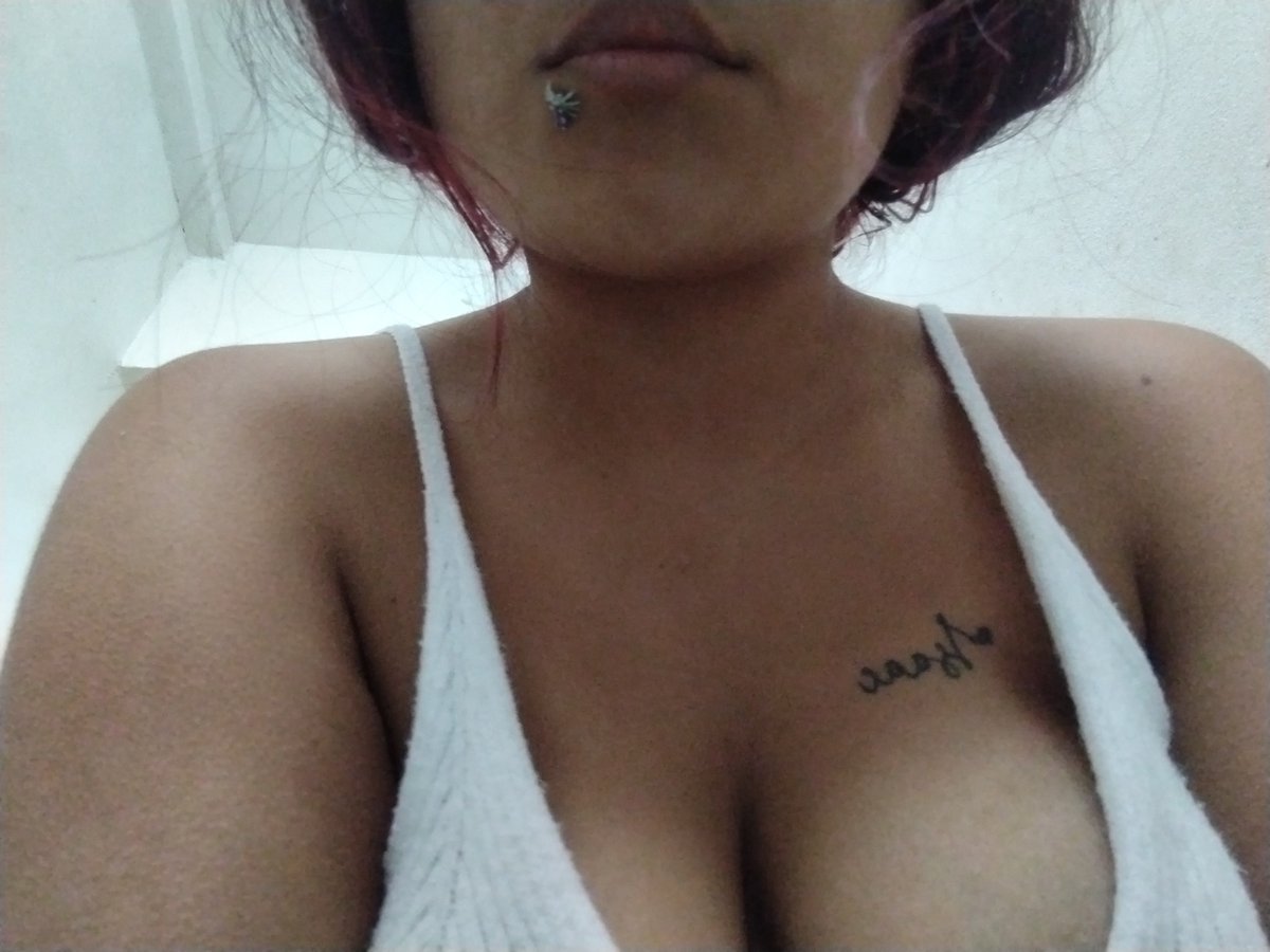cherrydoll2024's tweet photo. Holis, buenas noches 😻 https://t.co/W4EszDotsL
