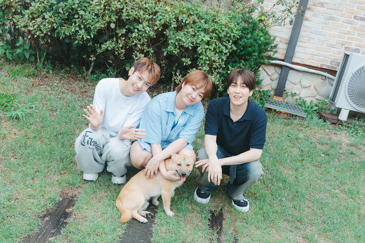 boyf_official's tweet photo. #엔딩포즈 👐

#베스트프렌드 #BESTFRIEND
#보이프렌드 #BOYFRIEND https://t.co/J73SQGjMeg