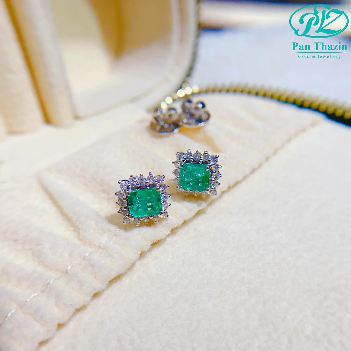 CieraMonh6's tweet photo. The regal beauty of emerald green. Lab certification available. Authentic jewelry at fair prices. Pan Thazin Jewelry’s Mandalay Branch 2 is now open. Fresh, timeless elegance from Pan Thazin. Buy with confidence with flexible exchanges. https://t.co/gKi5xlj9db