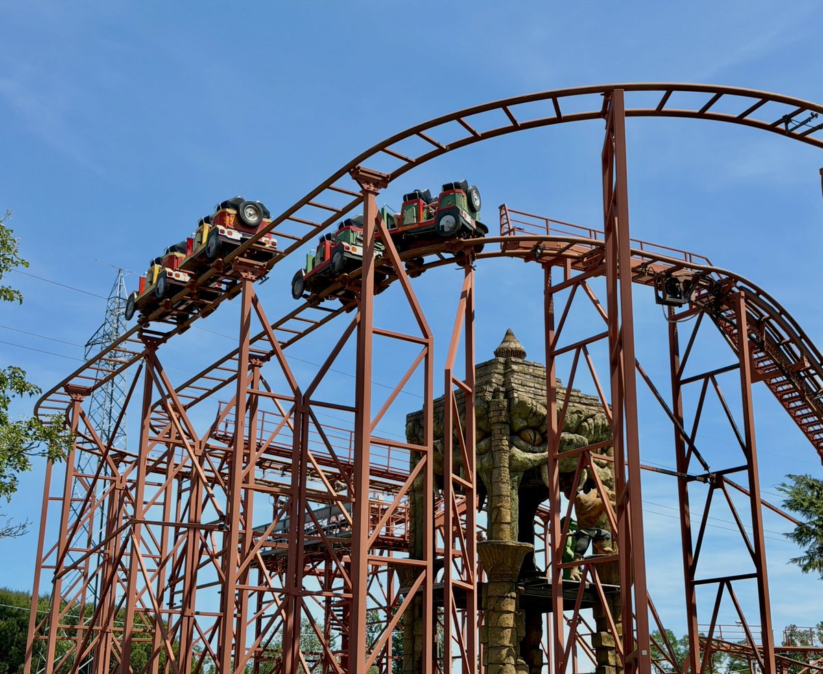 ContessaMax1's tweet photo. Mirabilandia, Italy’s biggest theme park, has 41 attractions, 10 roller coasters, Nickelodeon Land, a Hot Wheels Stunt Show, and Katun, Europe’s longest inverted coaster. https://t.co/0P6E8Kax8e