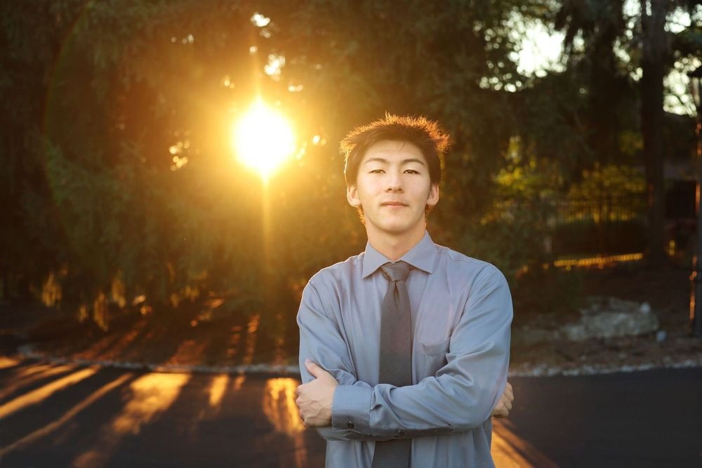 SamuelWhitysw's tweet photo. Trò Chơi Đấu Giá Chặt Dừa Uống 5 Quả Dừa Thời Gian Ngắn Nhất Nhận Thưởng Cười Toác Mồm#hungvlog https://t.co/ZY3OFOD03g