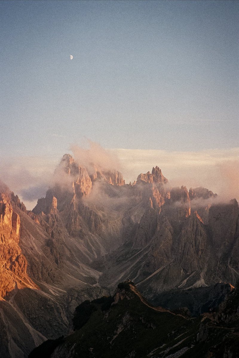DylanCalluy's tweet photo. Dolomites on 35mm film https://t.co/mRNgR72JNq