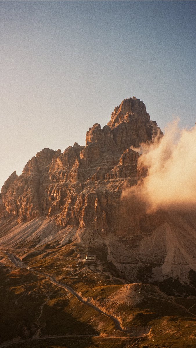 DylanCalluy's tweet photo. Dolomites on 35mm film https://t.co/mRNgR72JNq
