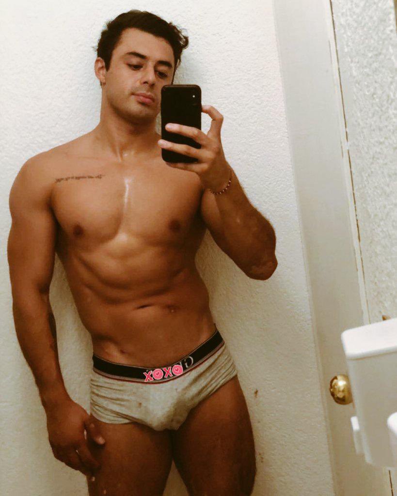 chudaixhot's tweet photo. VIDEOS Y FOTOS NUEVAS DE GAMA DE LOS WAPAYASOS, VE SU CONTENIDO MORBOSO Y CALIENTE.🔥

AHORA ESTOY AGREGANDO A TODOS, ENVIÉNME MENSAJE PARA SABER CÓMO ENTRAR🔥

RT!! https://t.co/unODLEZVhA