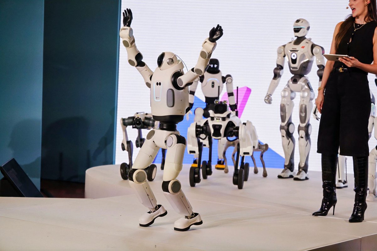 DobotRobotics's tweet photo. DOBOT on Day 2 at #IFA2026  
Pandabo opened the runway with lifelike movement and AI interaction, while LUMO closed the show with a dynamic humanoid finale.  
And yes—the performance even made BBC’s on-site coverage!
 #DOBOT #EmbodiedAI #BBC #Pandabo #LUMO https://t.co/v71G94P6My