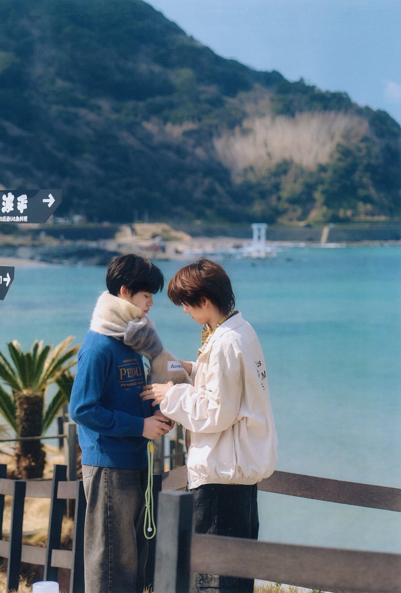 Toeyikx's tweet photo. Sweet little moments of DuangQin 
(´っ ̫ ＜ ̀ )➰🌞🌙

cre: 185哒哒 https://t.co/fiDxghrHLq

#teeteepor 
#porsupppakarn  ꒰  ᩚ⸝⸝⸝  ᩚ꒱ #twnpich https://t.co/dWUv0T8uGV