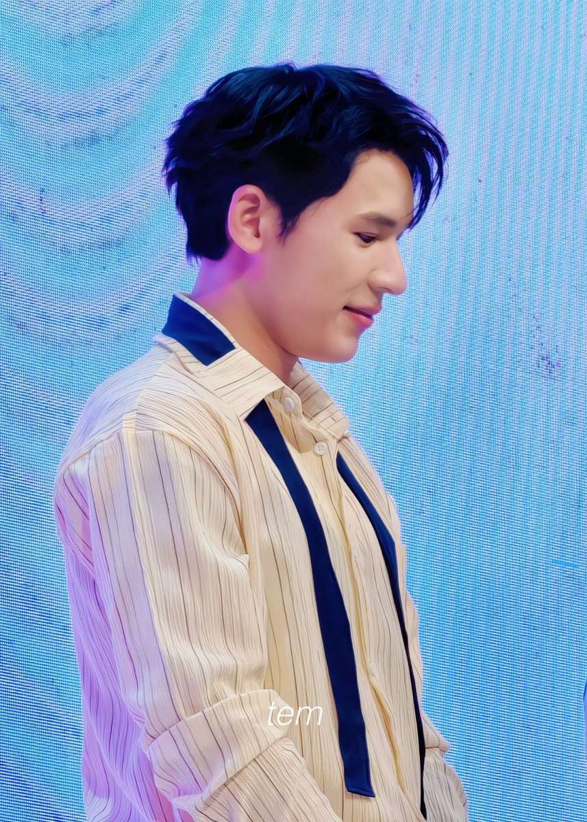 tempurasanx's tweet photo. Side profile โหด ๆ ก็ต้องเพิร์ล ศัจกร สมาร์ท สิวะ พี่คิวยังแซวบอกว่าสันจมูกเพิร์ลนี่ยิ่งกว่าสันเขื่อนอีก คือเพิร์ลหล่อจิง ๆ อ่ะชั้นไม่ไหว ㅠ ㅠ https://t.co/JpTO0GwpAU