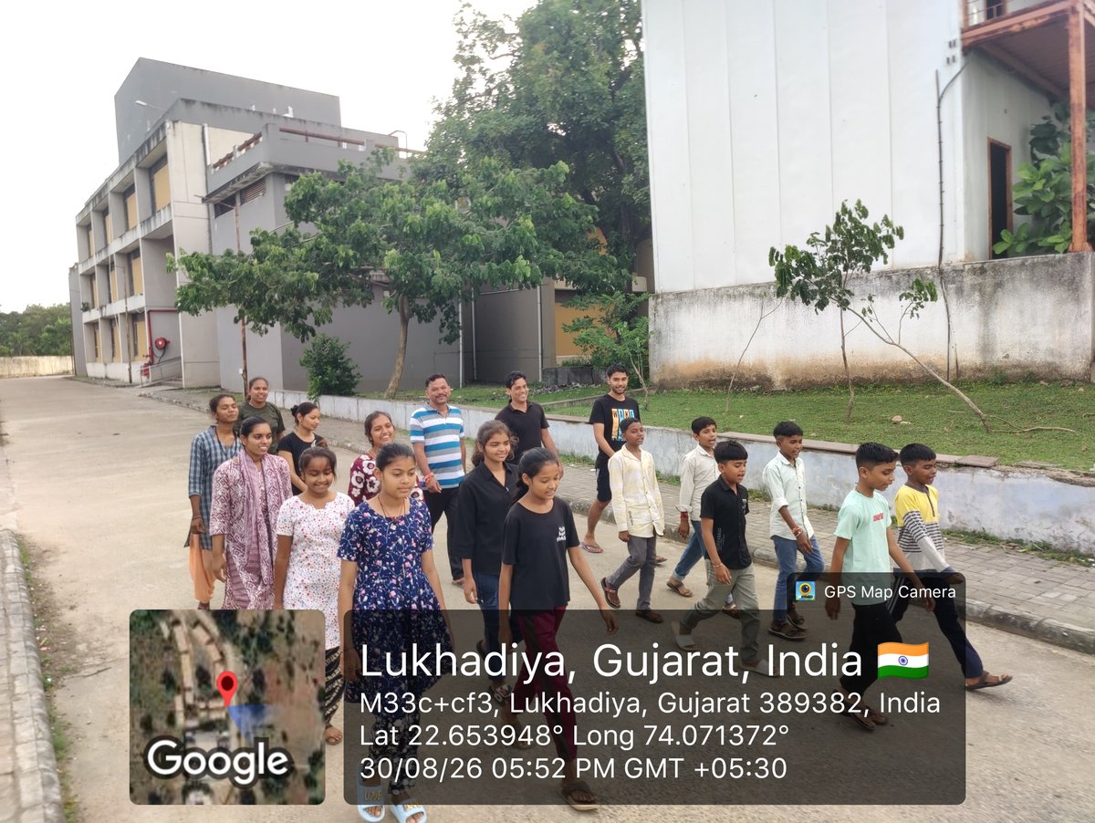 EMRSLUKHADIYA's tweet photo. Happy National Sports Day! 🇮🇳National Sports Day was celebrated with great enthusiasm and excitement in our school https://t.co/sDNqw6IOTd