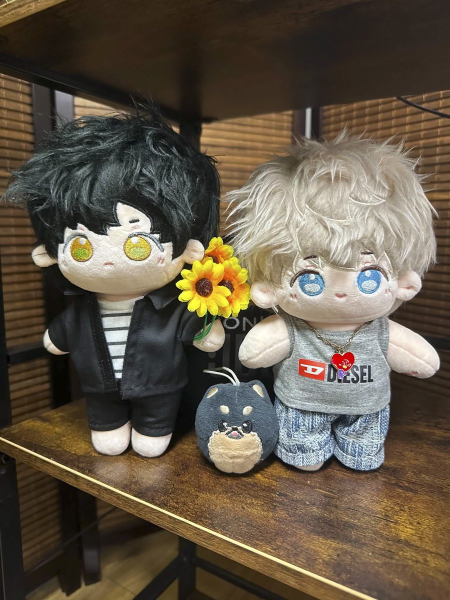 tkdollmomsph's tweet photo. Happy birthday beyond the rainbow bridge to our fluffiest little angel, and the one and only K-pup sensation, Yeontan. 🐾🌈

Thank you, little one, for all the happiness, warmth, and unconditional love you brought into Taehyung’s life, and for the countless smiles you gave to everyone who came to love you through him.

We hope you’re running free, playing among the clouds, and enjoying all the treats your little heart desires. 🐶☁️✨

And wherever you are, please keep watching over our Taehyungie, just as you always did. Stay close to him in all the little ways that only you can.

As a little commemoration of your special day, here are our Doll Babies, Sloww and Sevven, spending a little moment with their beloved Tannie. 💜💚

#ForeverLovedYeontan 
@tigerbunnypig