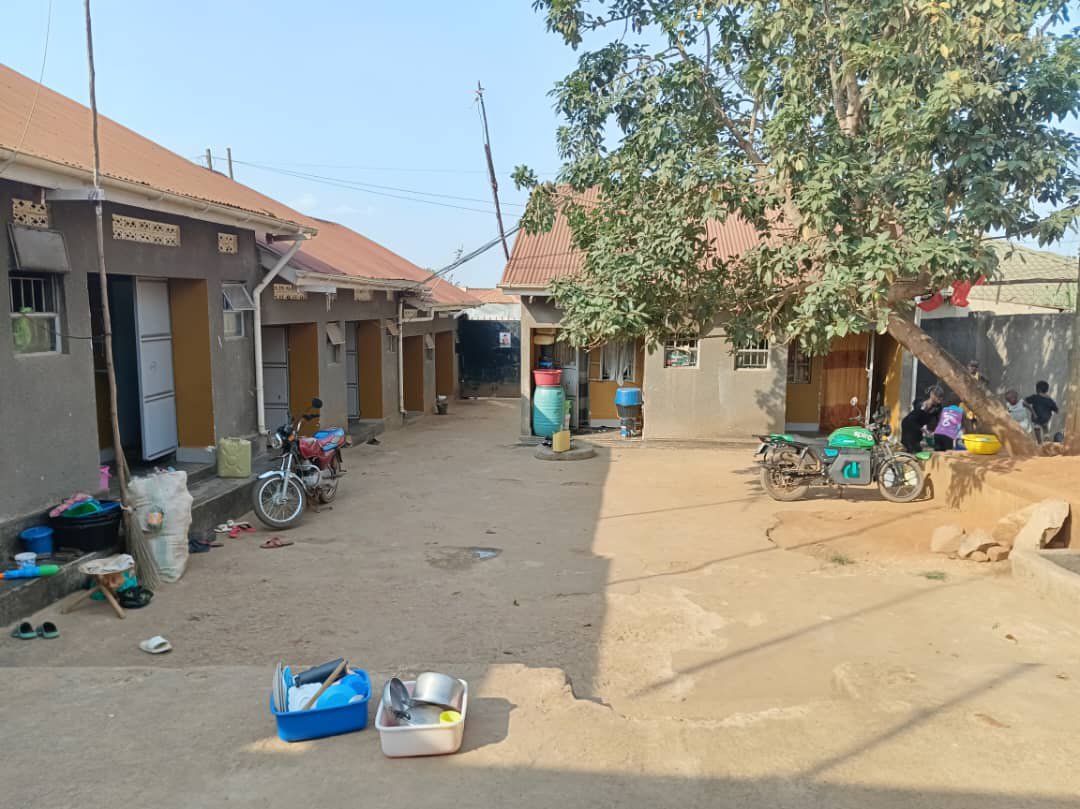 shukranproperty's tweet photo. HOT DEAL RENTALS ON SALE
BWEYOGERERE, JOMAYI ESTATE
15 DOUBLE ROOMS
21 DECIMALS PRIVATE MAILO TITLE
MONTHLY INCOME 2.9M UGX
SELLING AT #240M UGX
0706592177 https://t.co/h6VI8umgBQ