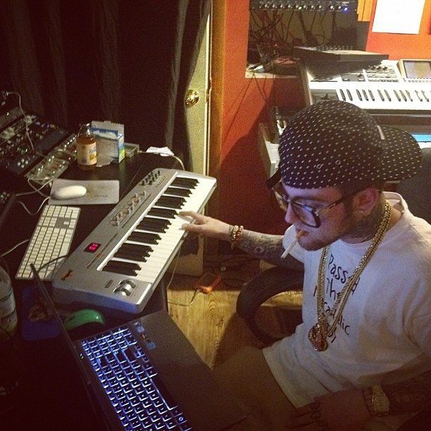 culturejpg's tweet photo. It's now 8 years since Mac Miller passed. A self-taught musician who played piano, guitar, drums and bass. An unmatched creative genius https://t.co/9yPTLGnhl6