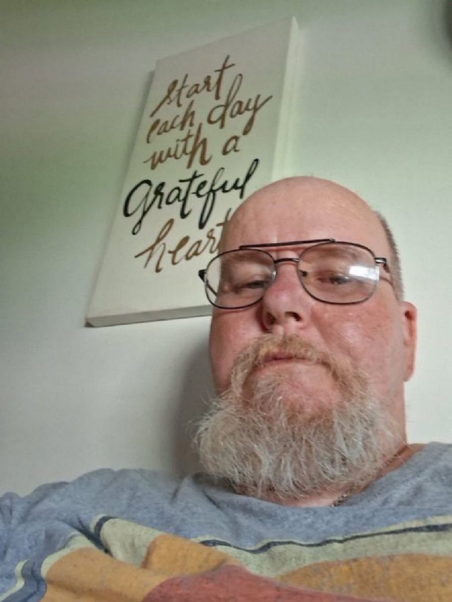 daritzalabebe's tweet photo. Single dad and searching for true love https://t.co/5ORfik9FhU