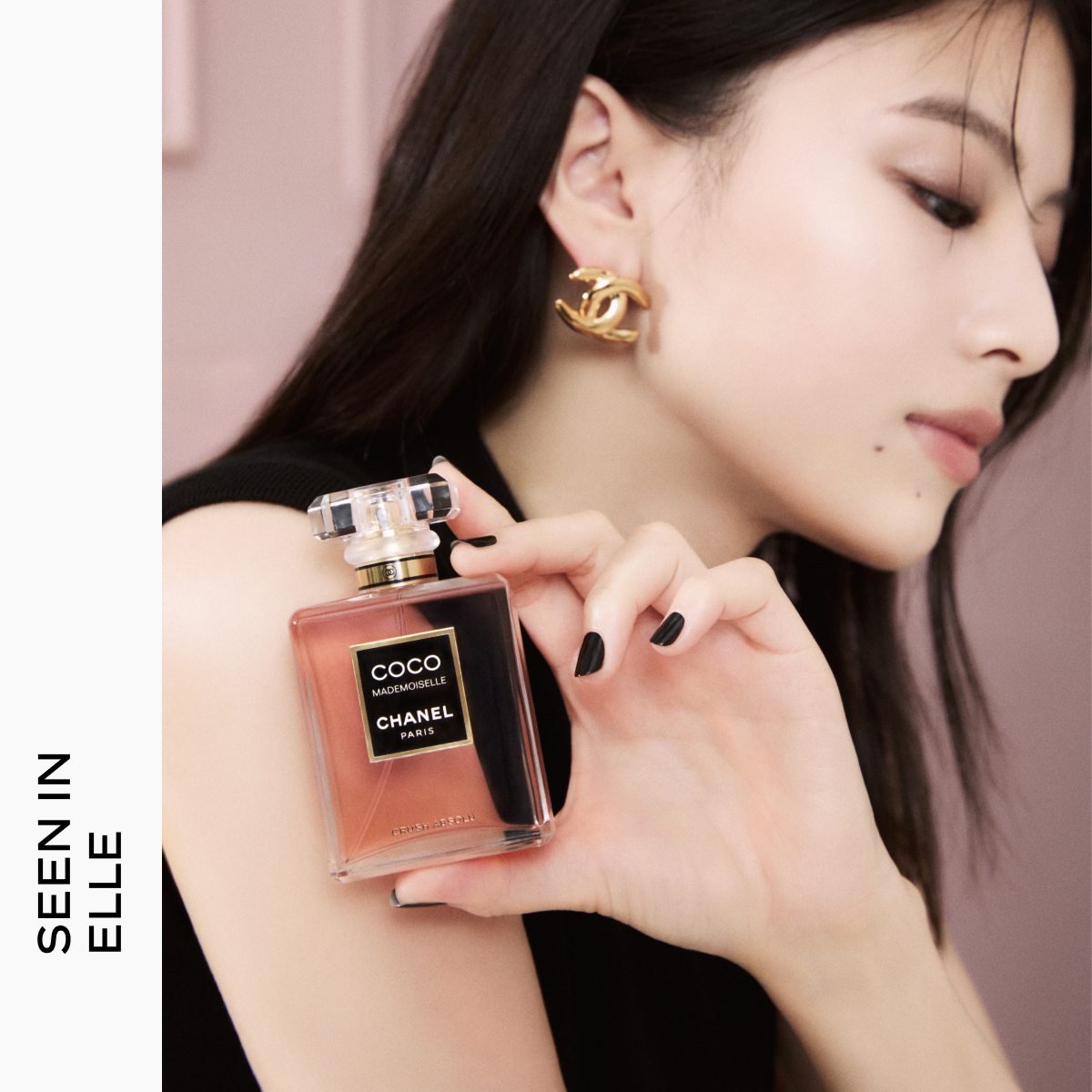 CHANEL_JP's tweet photo. 誰もが夢中になるほどの魅力を放つ出口夏希@natsuki_deguchi。

彼女がまとう新フレグランス、ココ マドモアゼル クラッシュ アプソリュ。
心を奪い、放さない。その場に足を踏み入れた瞬間に、注目の的となる香り。

#CrushAbsolu #CocoMademoiselle