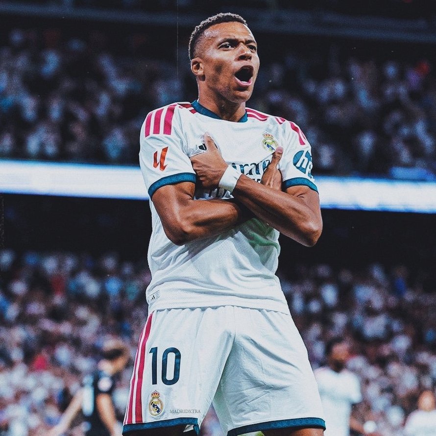 MadridXtra's tweet photo. 🗣️ Giuseppe Bergomi (Inter legend): "Kylian Mbappé deserves the next Ballon d'Or based on sheer talent.

I love him. He's a striker of a superlative level. 

He's criticized because sometimes he doesn't give 100% for the team, but his quality is so spectacular that he more than makes up for it in attack."