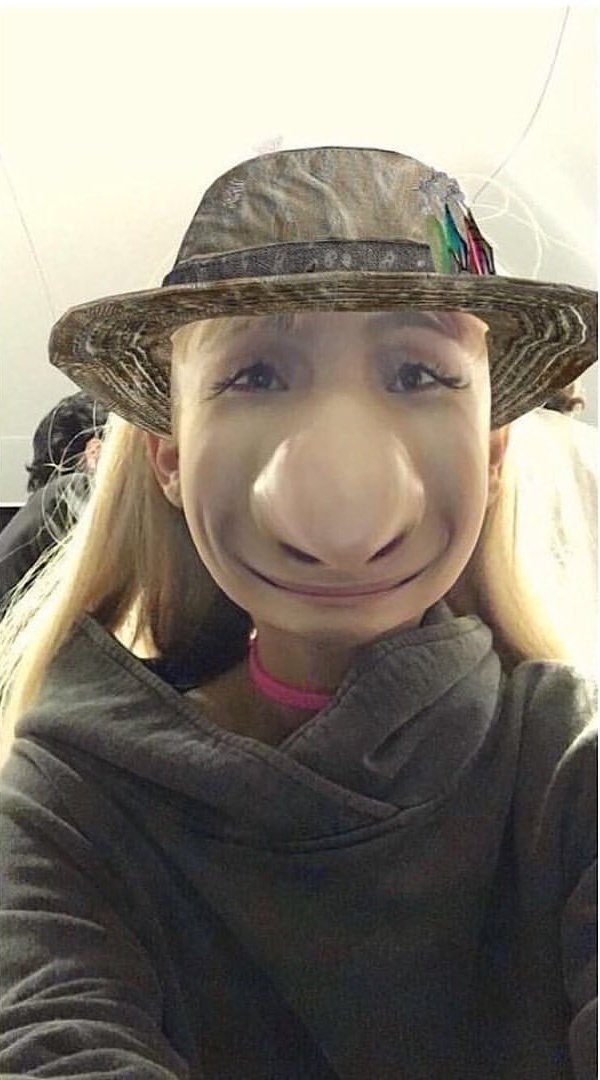 throwbacksofag's tweet photo. ariana grande via snapchat stories 10 years ago today (8th september 2016) https://t.co/akq2cJrZdq